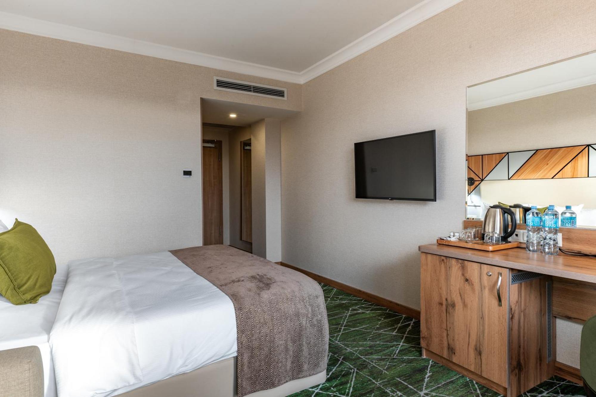 Wyndham Garden Burabay Hotell Eksteriør bilde